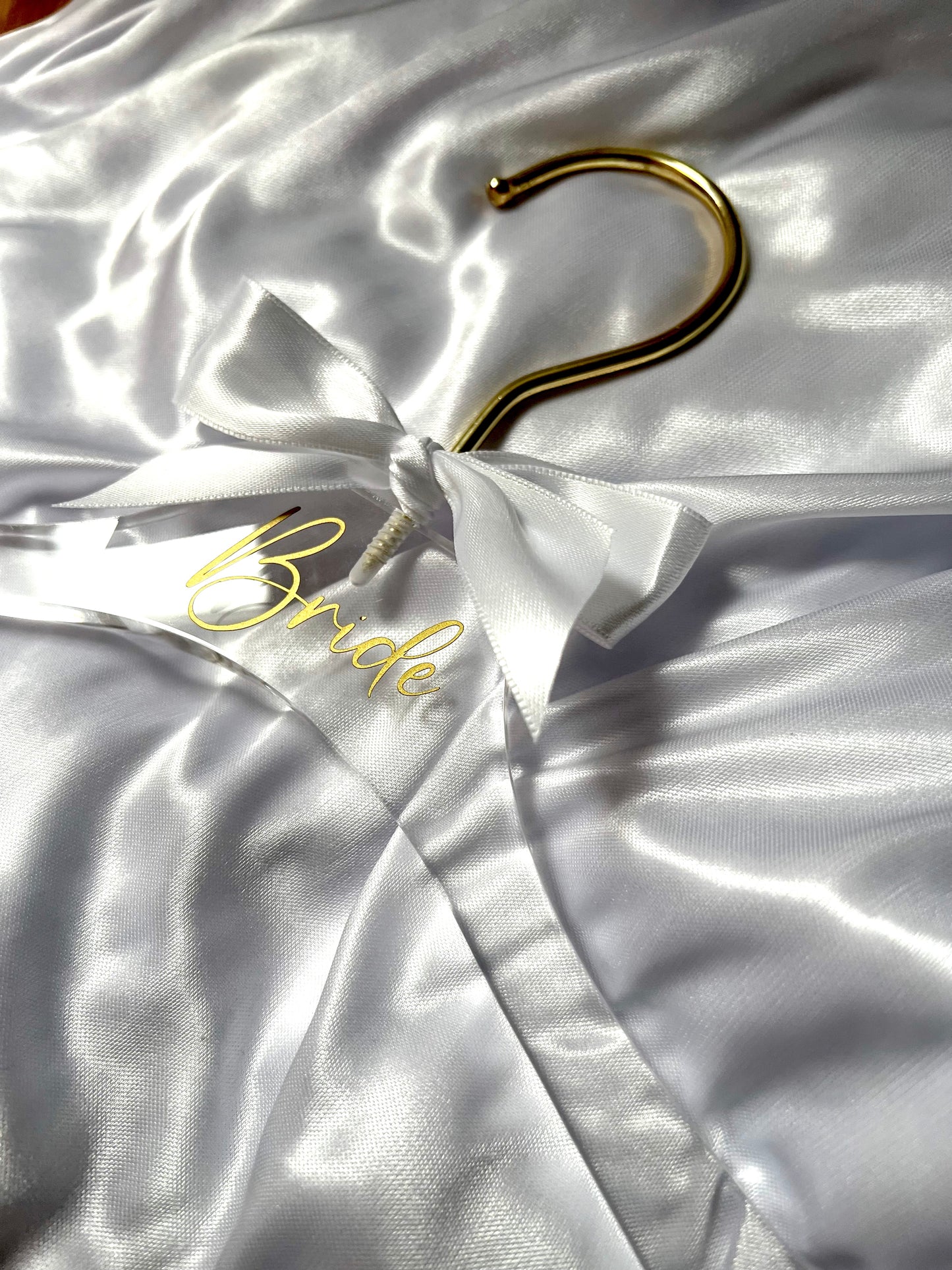 Kleiderbügel für die Hochzeit - Acryl/Gold