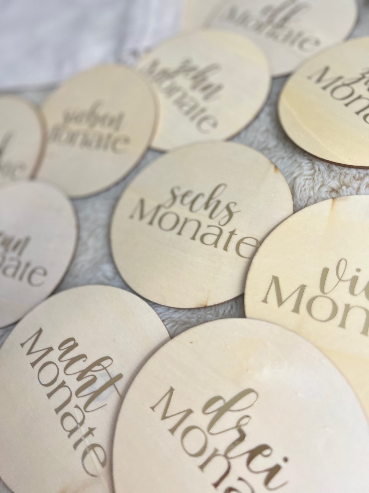 Meilensteinkarten für Babys erstes Jahr - Holz (personalisiert)