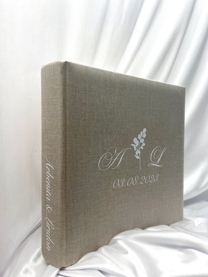 Hochwertiges Fotoalbum mit einem Hardcover aus Leinen - klein (personalisiert)